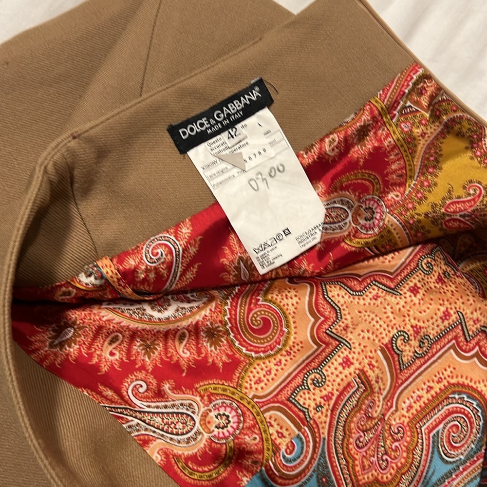 ✋ 🛑 1 hour sale. Dolce & Gabbana, tan pencil skirt, size 42 (US 6) - Picture 10 of 16